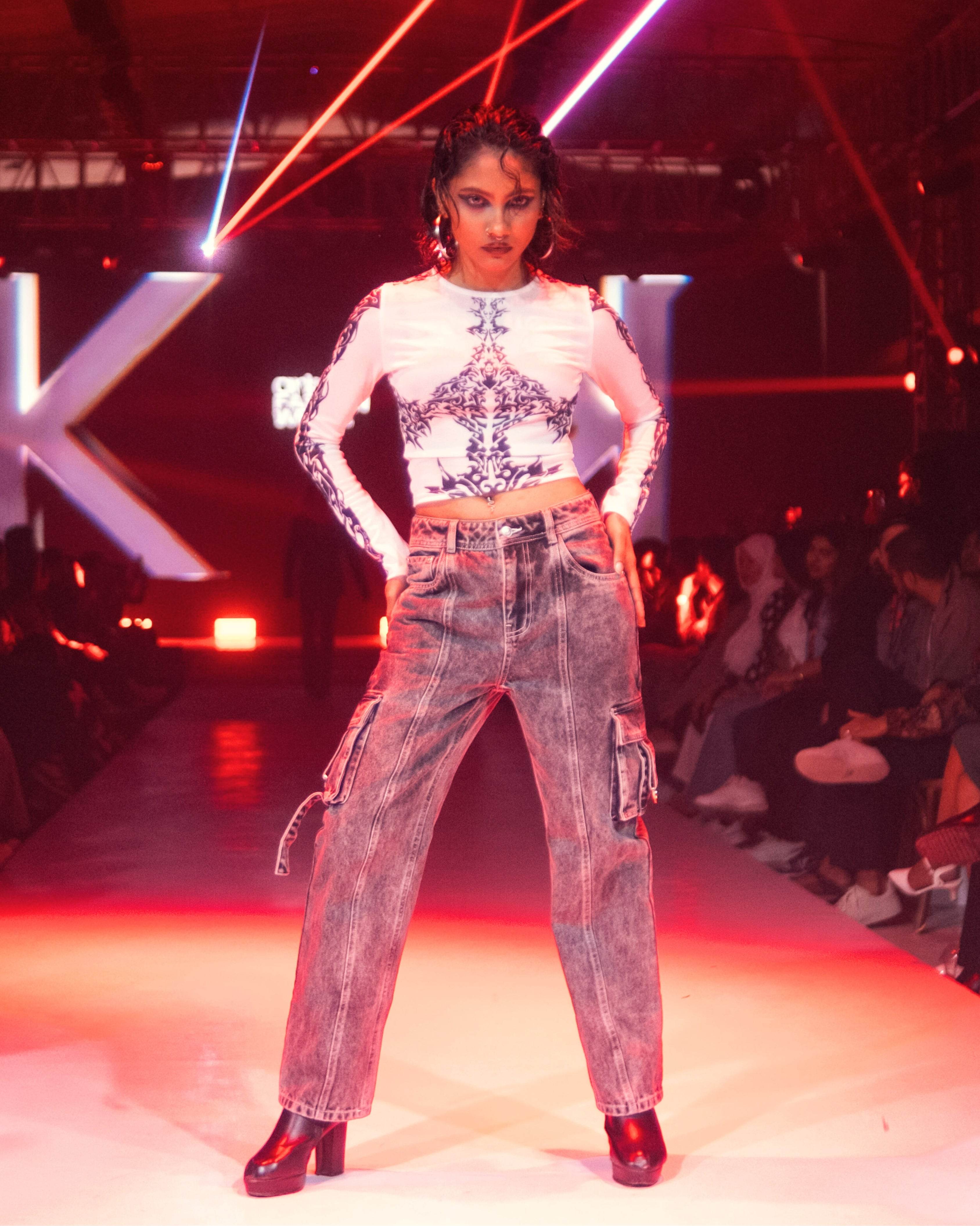 Biomecha Exo Top - Arka Studio