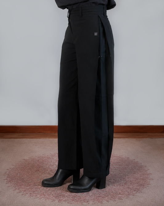 Urban Female Pant Black